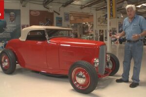Jay Leno พาชมรถแบบ 1932 Ford Highboy ของเพื่อนซี๊