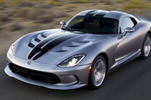 Dodge เปิดตัวราคาขาย 2015 Viper เริ่มต้นที่ $ 84,995
