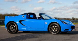 Lotus ประกาศปลดพนักงานอีกระลอกหลังสภาพการเงินไม่ดีขึ้น