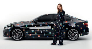 Stella McCartney ดีไซเนอร์ชื่อดังร่วมโฆษณารถแบบ "Jaguar XE"