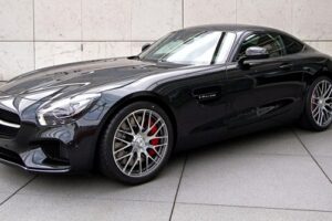เตรียมเปิดตัวชุดแต่งแบบ Mercedes-AMG GT รุ่นใหม่ล่าสุดในโทนสีดำและสีอื่นๆ