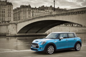 MINI พร้อมลุยเปิดตัว "5-Door Hatch and Superleggera Concept" ต้นเดือนหน้า   