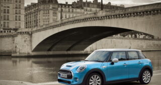 MINI พร้อมลุยเปิดตัว "5-Door Hatch and Superleggera Concept" ต้นเดือนหน้า