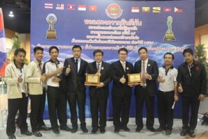 บริดจสโตนรับรางวัลสถานประกอบกิจการดีเด่นด้านแรงงานสัมพันธ์และสวัสดิการแรงงาน ต่อเนื่องเป็นปีที่ 9 สำหรับโรงงานรังสิต และปีที่ 8 สำหรับโรงงานหนองแค