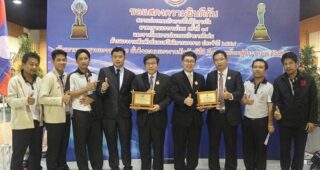 บริดจสโตนรับรางวัลสถานประกอบกิจการดีเด่นด้านแรงงานสัมพันธ์และสวัสดิการแรงงาน ต่อเนื่องเป็นปีที่ 9 สำหรับโรงงานรังสิต และปีที่ 8 สำหรับโรงงานหนองแค