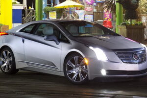 2016 Cadillac ELR เตรียมเผยโฉมในงาน LA Auto Show เดือนหน้านี้