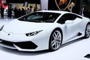 Lamborghini เผยสปอร์ตแบบ Huracan มียอดขายมากกว่า 3,000 คันภายใน 10 เดือน