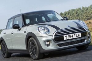 MINI เปิดตัวรถราคาขายรถแบบ Hatchback 3 ประตูและ 5 ประตูแล้วใน U.K.