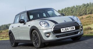 MINI เปิดตัวรถราคาขายรถแบบ Hatchback 3 ประตูและ 5 ประตูแล้วใน U.K.