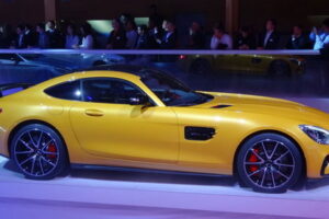 เปิดตัวรถแบบ Mercedes-AMG GT ในประเทศเยอรมันท้าชนราคากับ Porsche 911 C4S