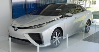 Toyota จัดชิงโชครถแบบ FCV คันแรกให้กับชาวเมือง California