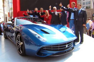 Ferrari ขายสปอร์ต "458 Speciale" คันแรกแล้วที่ $ 900,000 พร้อมกับโชว์รถแบบ F60 America