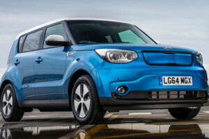 เปิดตัวรถพลังงานไฟฟ้าแบบ Kia Soul EV  เริ่มต้นที่ 24,995 ปอนด์ในสหราชอาณาจักร