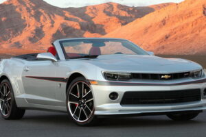 Chevrolet เปิดตัวรถแบบ Camaro ในแบบชุดแต่ง "Commemorative Edition"