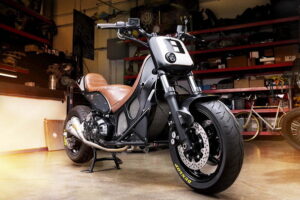 The Hyper Modified Yamaha T-Max 530 สกู๊ตเตอร์ ไอเดียกลายพันธุ์