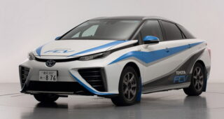 Toyota FCV เข้าร่วมทดสอบเป็นเซฟตี้คาร์ในการแข่งขัน Japanese Rally