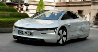 Volkswagen XL1 เปิดตัวราคาขายแล้วเริ่มต้นที่ 98,000 ปอนด์ในสหราชอาณาจักร