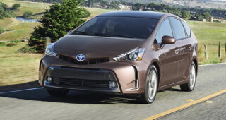 2015 Toyota Prius v อัพเดทแล้วเริ่มต้นที่โฉมยุโรปก่อน