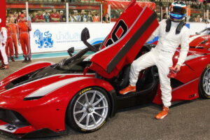 เปิดตัวแล้วสปอร์ตแห่งยุค "Ferrari FXX K" คนต้อนรับล้นหลาม   