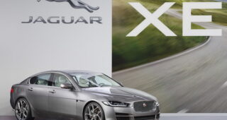 Jaguar XE เตรียมเปิดโฉมยิ่งใหญ่ในงาน 2015 Detroit Show