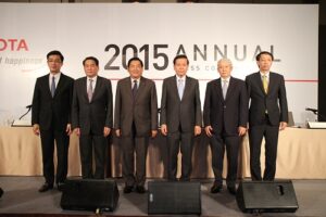 TOYOTA คาดตลาดรวมในประเทศปี 2558 ขาย 920,000 คัน
