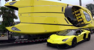 เปิดตัว Aventador LP720-4 พร้อมเรือคู่กาย