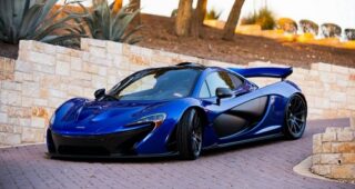 เปิดตัวสปอร์ตสุดหรู McLaren P1 ในสีน้ำเงินเข้ม สุดสะดุดตา