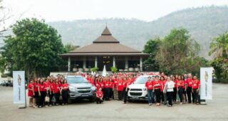 CHEVROLET มอบรางวัลผู้จัดจำหน่ายยอดเยี่ยม และเปิดศูนย์ผู้จัดจำหน่ายแห่งใหม่ที่นครราชสีมาและรังสิต