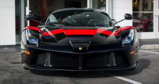 เผยโฉมรถ Ferrari LaFerrari แต่งตามใจเจ้าของ