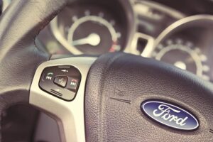 FORD เผยผลสำรวจผู้ขับขี่ไทย 11% ใช้เวลามากกว่า 20 ชั่วโมง / สัปดาห์ บนท้องถนน