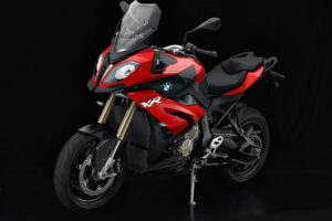 BMW S1000 XR หล่อ แรง พร้อมลุย
