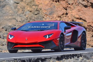 เปิดตัวโฉมสปอร์ตพัฒนาใหม่ "Lamborghini Aventador SV" เตรียมโชว์ในงานที่ Geneva