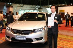 Honda นำ "Accord Hybrid" ร่วมจัดแสดง งานเปิดตัวระบบป้ายข้อมูลรถยนต์ Eco Sticker