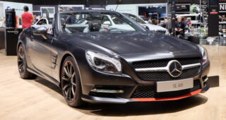 Mercedes-Benz จัดให้เปิดตัวโฉมแต่งแบบสปอร์ตของ