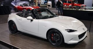 Mazda เปิดตัวรถแบบ "2016 MX-5 Club Edition" รุ่นพิเศษ
