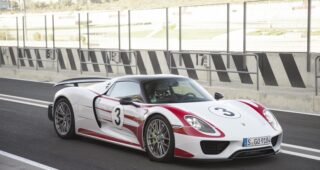 Porsche เรียกคืนสปอร์ต "918 Spyder" กว่า 223 คันหลังตรวจพบปัญหาภายใน