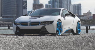 Wheelsboutique จับมือ HRE เปิดตัวชุดแต่งแบบสปอร์ตของ BMW i8 พลังงานไฮบริด