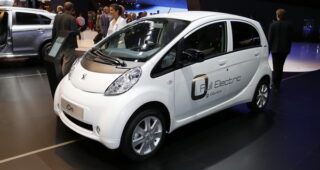 ผู้บริหาร PSA Peugeot Citroën ยืนยันพร้อมพัฒนารถพลังงานไฟฟ้าแบบใหม่ภายในปี 2020