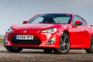 Toyota เปิดตัวสปอร์ตแบบ "GT86" รุ่นใหม่ล่าสุดน้ำหนักเบากว่าเดิม