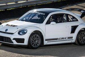 VW เปิดตัวรถแข่ง 2015 Beetle GRC ให้กำลังมากถึง 553 แรงม้า อัตราเร่ง 0-100 กม./ชม. แค่ 2.0 วินาที!