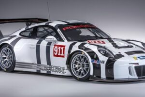 Porsche เปิดตัวสปอร์ตทรงพลังแบบ "911 GT3 R" พร้อมจำหน่ายภายในปีนี้
