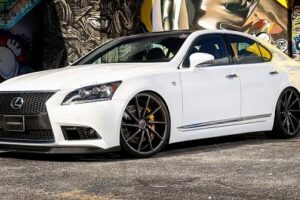 Lexus เปิดตัวชุดแต่ง "LS 460 F-Sport" ให้กำลังถึง 368 แรงม้าพร้อมล้อแม็กซ์สุดงาม