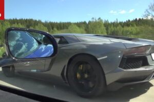 McLaren 650S ปะทะ Lamborghini Aventador ท่ามกลางความเร็วกว่า 190 ไมล์/ชม.