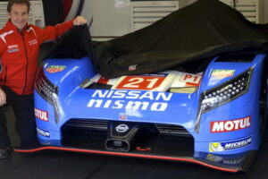 เปิดตัวรถแข่งแบบ "Nissan GT-R" สุดแรงทั้ง 3 คันในการแข่งขันที่ Le Mans