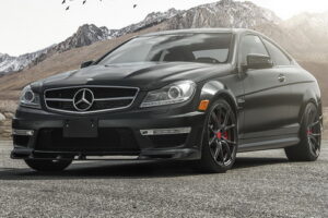 Vorsteiner เปิดตัวล้อแม็กซ์คาร์บอนสำหรับ "C63 AMG" สุดโหด