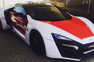 ตำรวจดูไบเปิดตัว "Lykan Hypersport" รถประจำการรุ่นล่าสุด