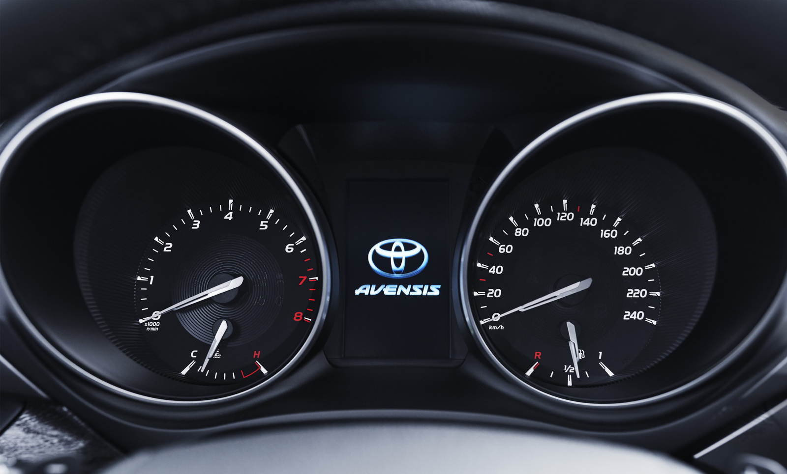 เปิดตัวรูปภาพของ “Toyota Avensis” รุ่นใหม่ล่าสุดใน