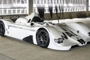 BMW เปิดตัวรถ "Hydrogen Vehicle" (พลังงานไฮโดรเจน) ในการแข่งที่ Le Mans
