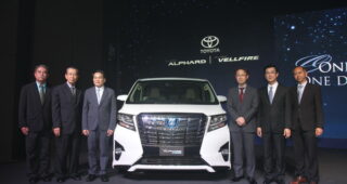 Toyota เปิดตัว Alphard และ Vellfire ใหม่ GRANDELUXE ที่สุดแห่งเกียรติยศยนตรกรรม...