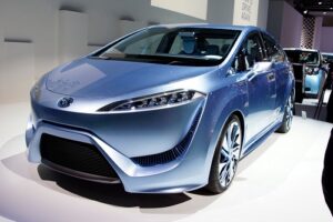 Toyota ยืนยันรถแบบพลังงาน "Hydrogen Fuel" พร้อมเปิดตัวจริงในปี 2015